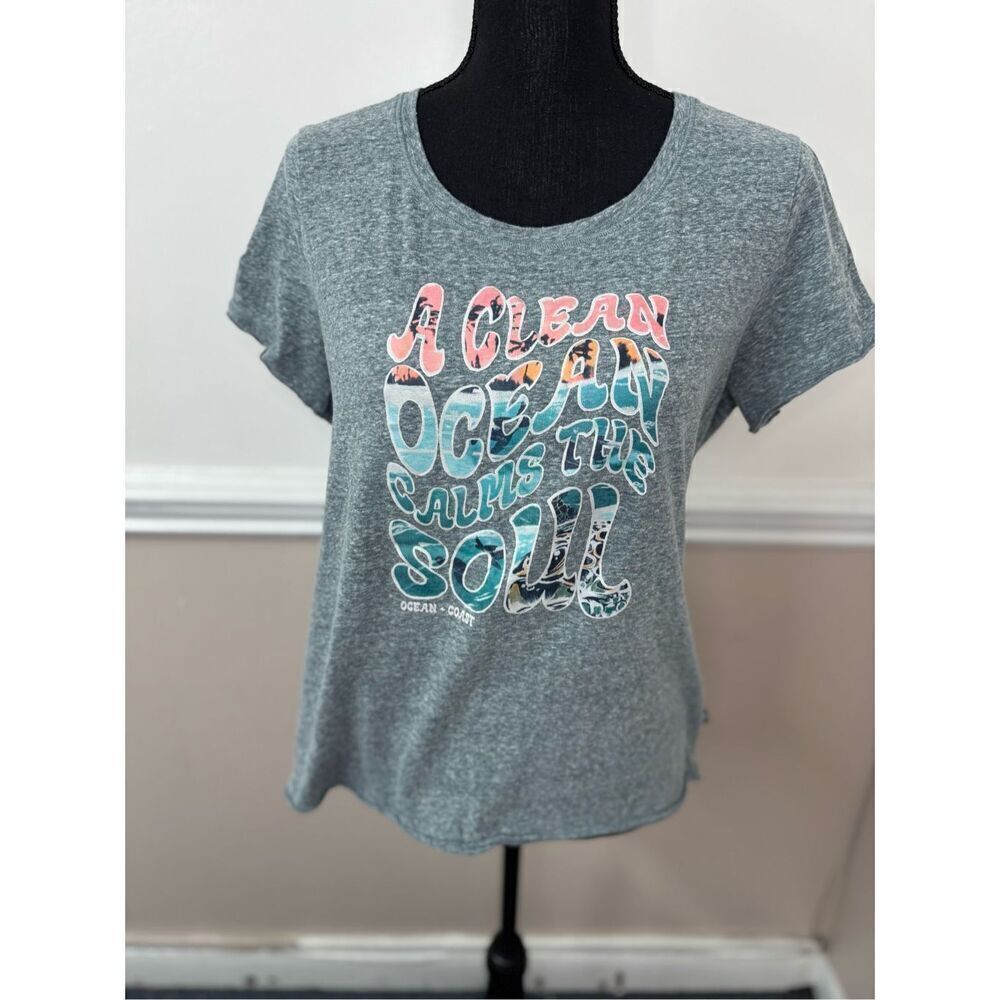 Ocean + Coast Clean Ocean Graphic Grey Tee Shirt Size Medium